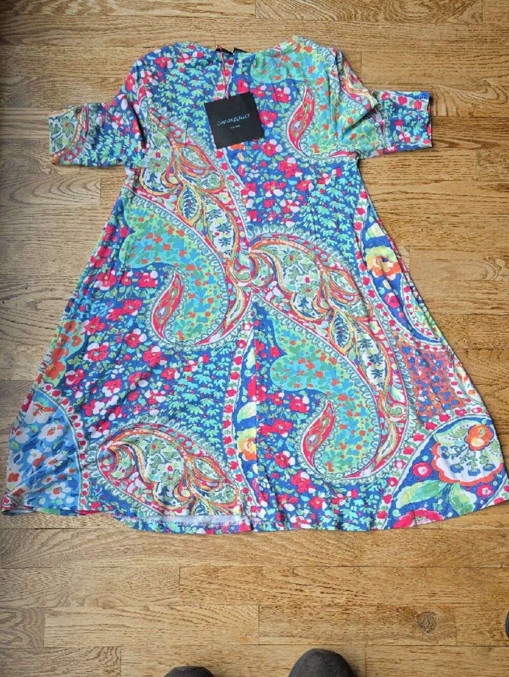 (S) NWT Cynthia Rowley Bright Paisley Soft Comfy Vacation Floral Summer Stretchy - Picture 7 of 7
